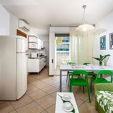 Aparthotel Aurora 3*