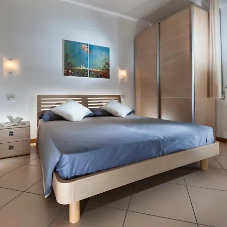 Aurora 3*