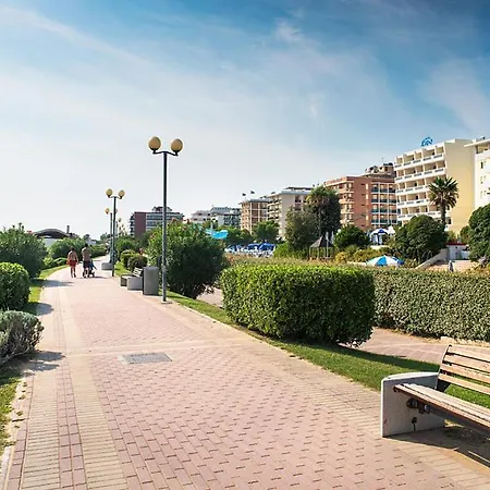 מלון דירות Aurora