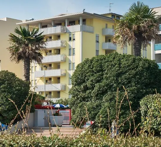 Aurora Lägenhetshotell Bibione