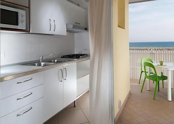 Aurora Lägenhetshotell Bibione